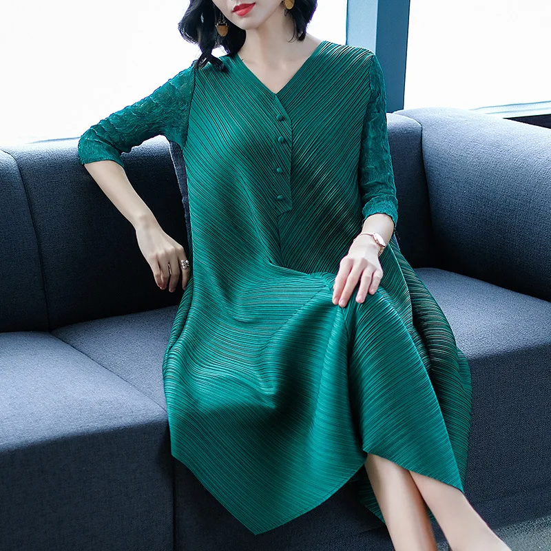 

Women Pleated Solid Color Loose Big Size Lady Elegant Tidal Dress