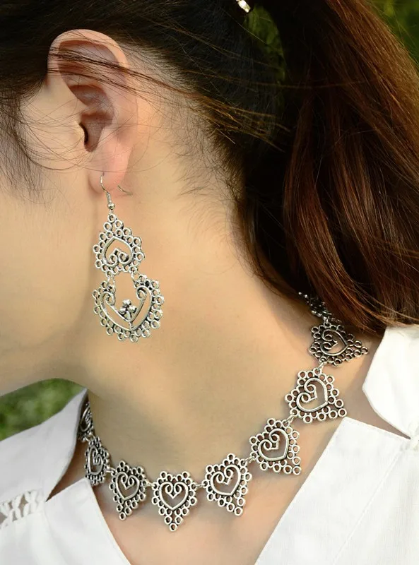 Fashion Vintage Hollow Lace Peach Heart Coin Boho Women's Short necklace Choker Necklace Charm Clavicle Chain Jewelry Silver | Украшения