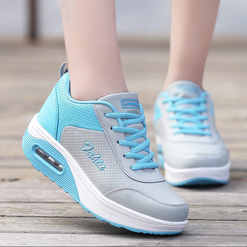 Женская спортивная обувь для фитнеса на танкетке снижение веса высокие