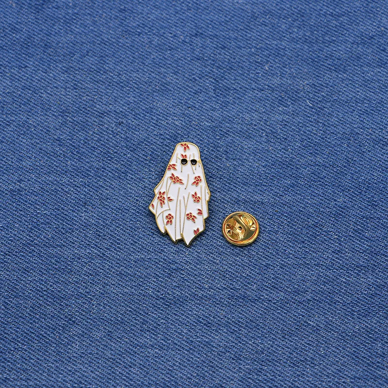 Halloween Brooches Funny Ghost Enamel Pin for Girls Lapel Pin Hat/bag Pins Denim Jacket Shirt Women Brooch Badge SC4373