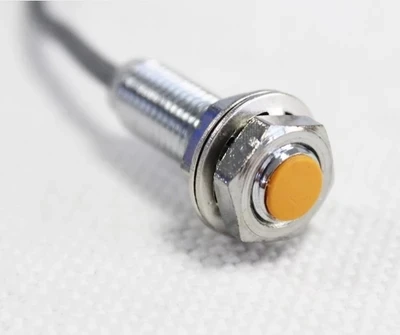 

1 шт. Holzer switch NJK-5001B M8 24V DC PNP нормально закрытый магнитный переключатель