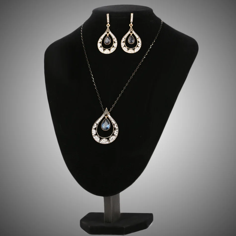 Комплект из колье и серёг с белыми кристаллами | Украшения аксессуары