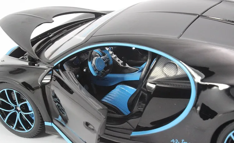 Bburago 1:18 Bugatti Chiron черная литая под давлением модель гоночный автомобиль