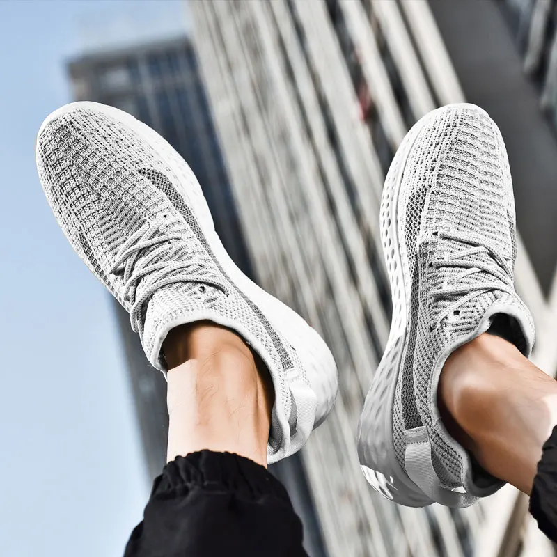 Мужские кроссовки для бега Спортивная обувь мужчин летняя дышащая легкая