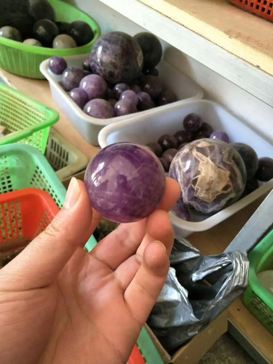 

High quality 100% natural amethyst quartz crystal ball healing