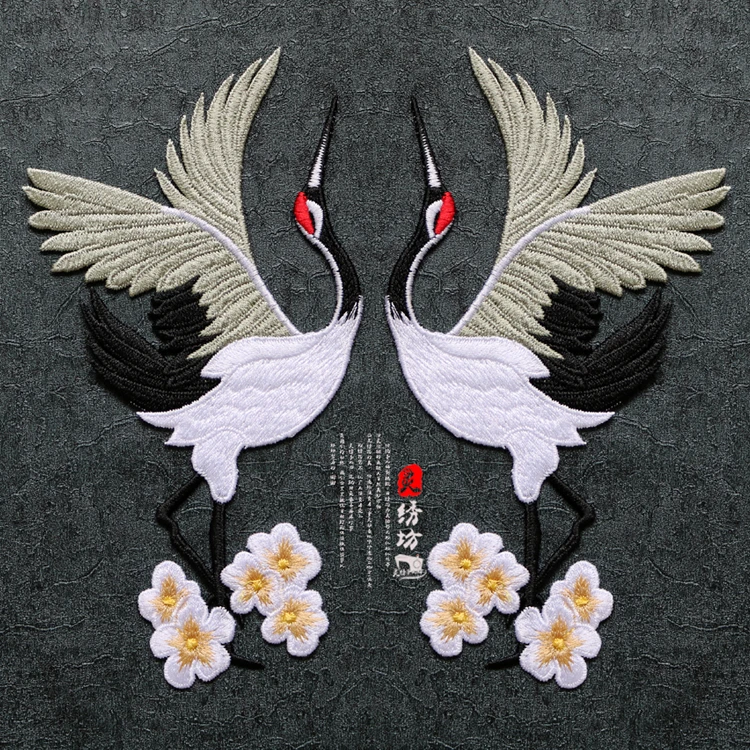 pair Chinese style embroidered Plum blossom Crane patch applique for DIY brooch coat/bag/garment accessories Parche | Дом и сад