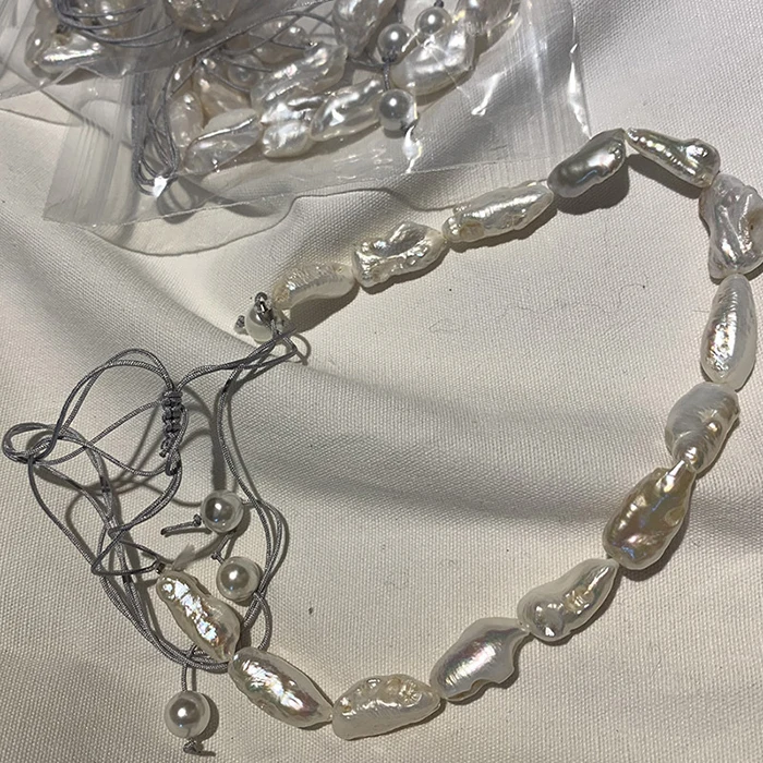 Ожерелье из натурального пресноводного жемчуга в стиле барокко короткое