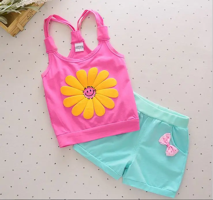 

Солнце клёш и проектом для маленьких девочек, с цветочным рисунком, комплект одежды, майка-топ + шорты для детей; Летняя одежда без рукавов дл...