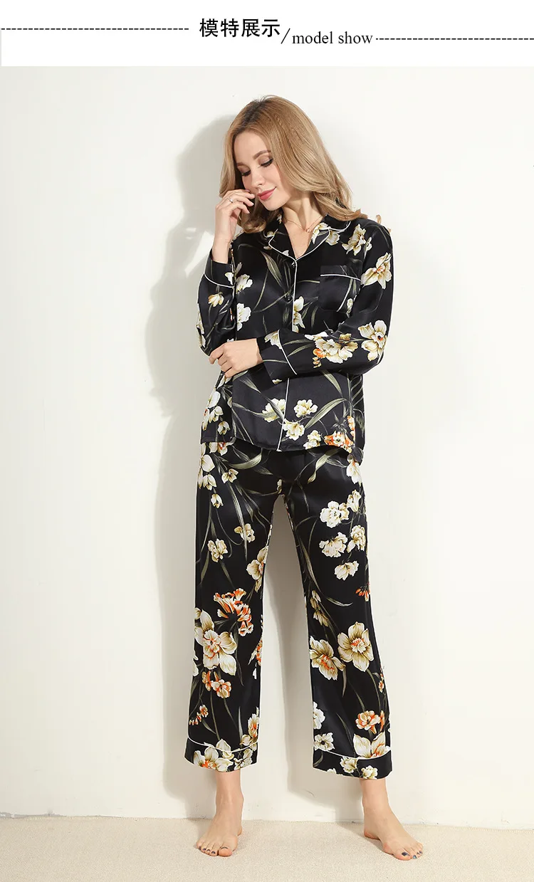 Silk pyjamas for Europe and the United States 100 mulberry silk black printed flowers two sets of gentle