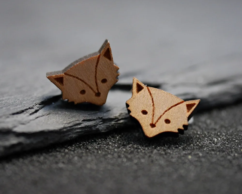 

Jinleansu Fox Wooden Stud Earrings Tiny Ear Studs For Women Girl Animal Jewelry Couple Bijoux Femme