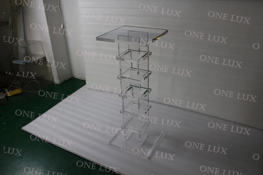 Прозрачная акриловая подставка качественная скульптурная Lucite квадратные