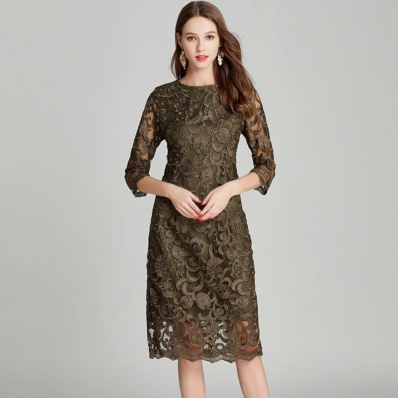 Женское платье большого размера с круглым вырезом и принтом три четверти