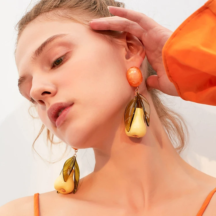 Women 2019 New Dangle Earring Creative Dramatic 3D Acrilic Pendant Pear Hanging Earrings Party Runway Jewelry Show Accessories