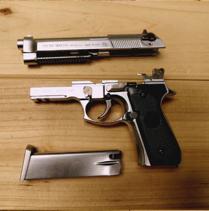 1/2. 05 масштаб Italia Beretta M92F поддельный пистолет игрушечный пистолеты полицейский пистолет игрушечный пистолет модель игрушечного оружия металлический реквизит пистолет