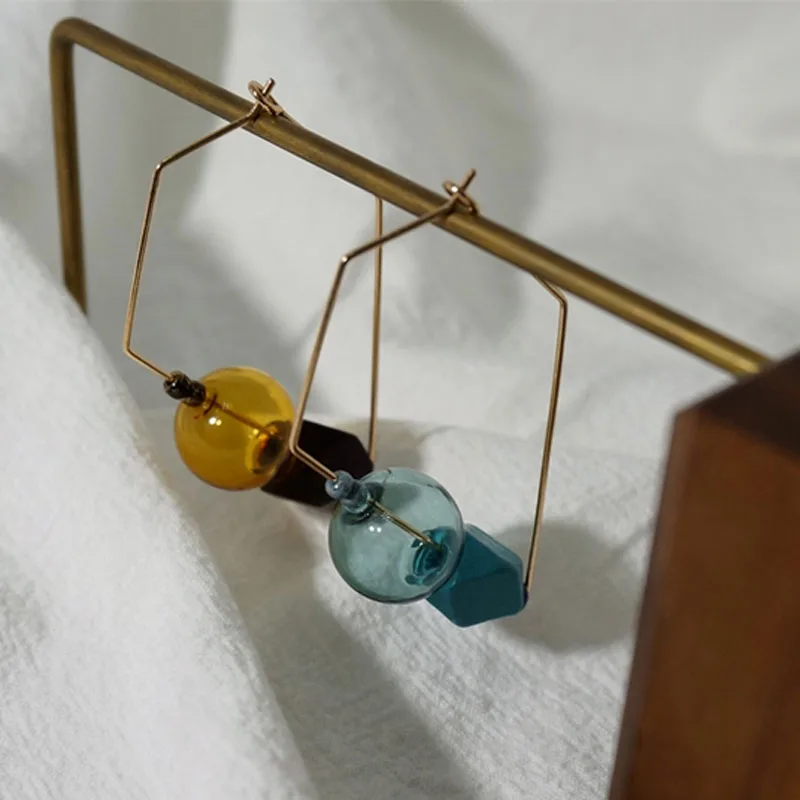 Дизайн ретро стеклянные серьги-кольца с шариком для женщин Unqiue INS Dreamlike Bubble Chic корейские серьги вrincos бижутерия