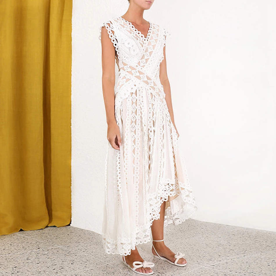 Женское облегающее платье Liser белое и голубое с v образным вырезом бусинами на