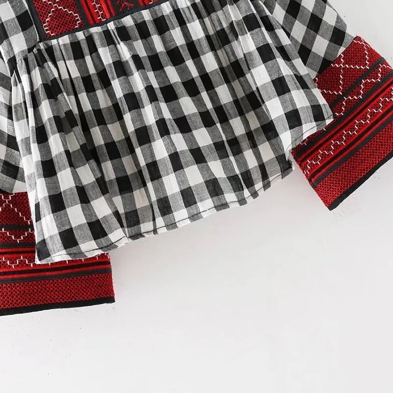Женская блузка с вышивкой TWOTWINSTYLE весенняя черная белая Повседневная Блузка