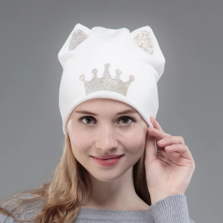 Ohcoxoc дизайн Женщины шапочки Skullies принцессы для девочек Милая Осенняя зимняя шапка с кошачьими ушками Блестящий Корона со стразами - Цвет: white color hat