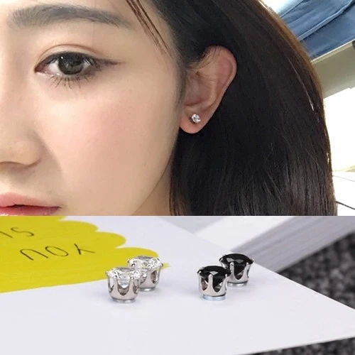 

2 pcs/lot white Black Crystl Ball Stud Earrings Ear Plugs Piercing Jewelry Stainless Steel Girl Women Decoration