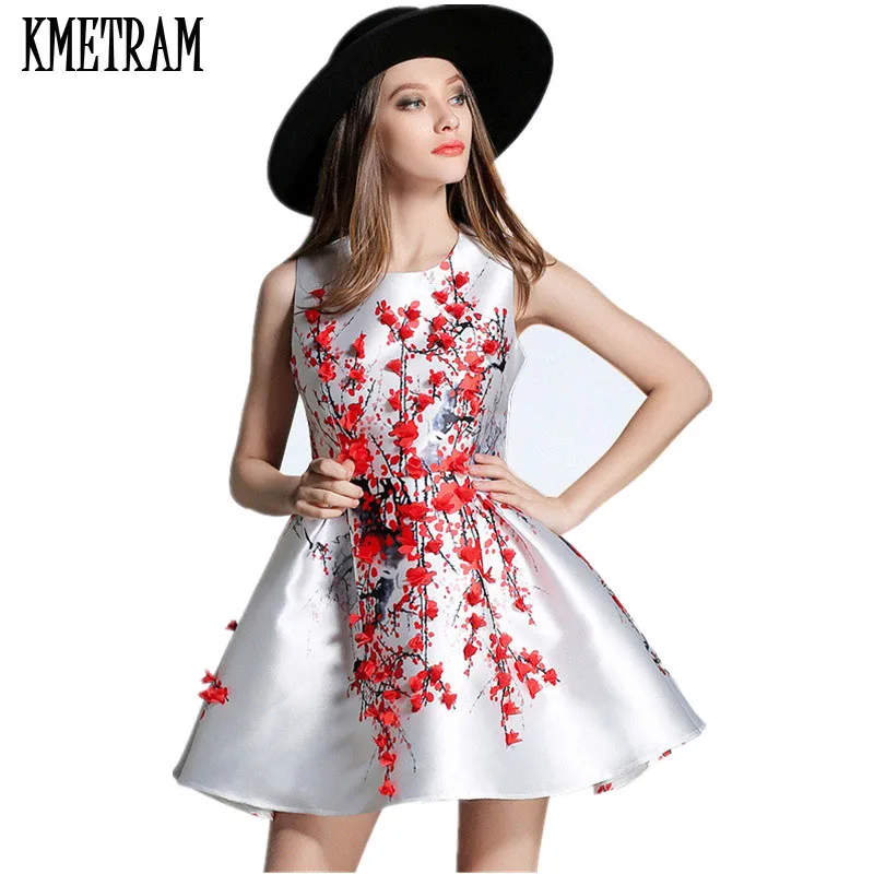 Женское короткое платье с цветочным принтом голубое повседневное без рукавов