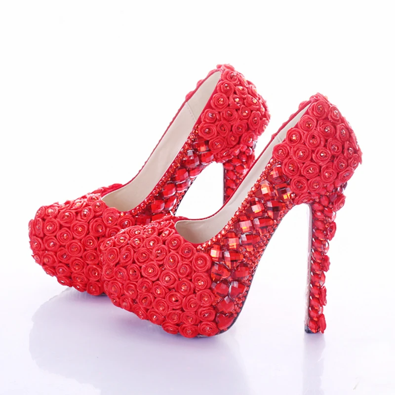 Красные свадебные модельные туфли на супервысоком каблуке с украшениями в виде