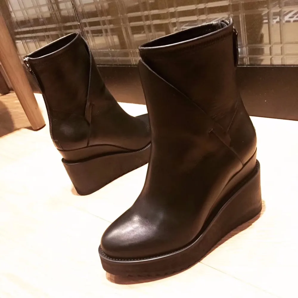 Женские ботинки на танкетке зимние женские из натуральной кожи