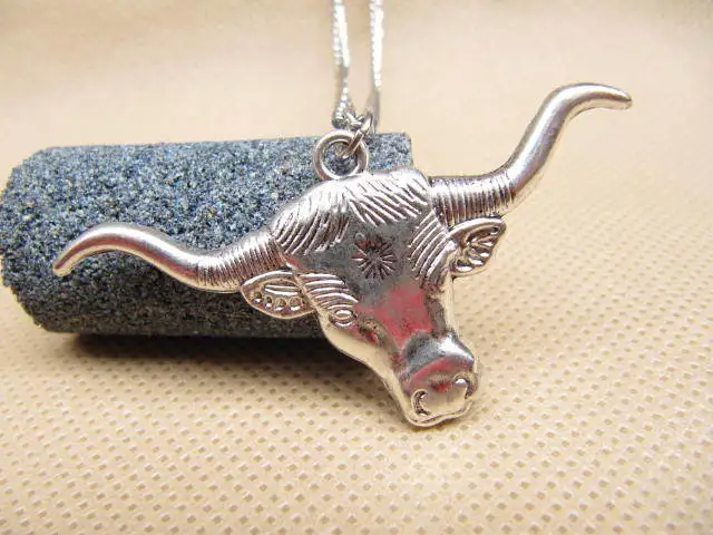 Hot sale----Antique silver Heavy Thick bulls cows necklace best gift for the friend | Украшения и аксессуары
