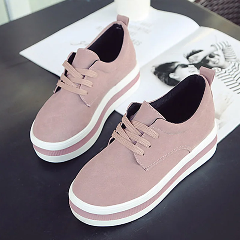 Женские кроссовки на толстой подошве дышащие платформе шнуровке