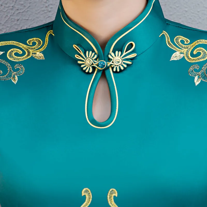 

Knee Length Cheongsam Vintage Chinese Mandarin Collar Dress 2019 New Womens Summer Rayon Qipao Slim Party Dresses Vestido S-4XL