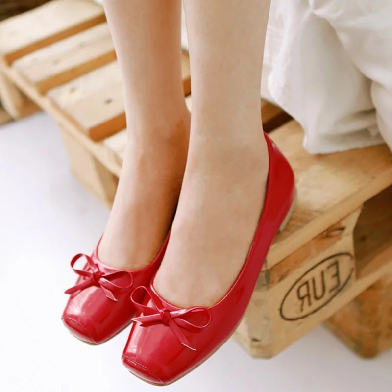 Женские мокасины лоферы с квадратным носом красивая пляжная женская обувь на