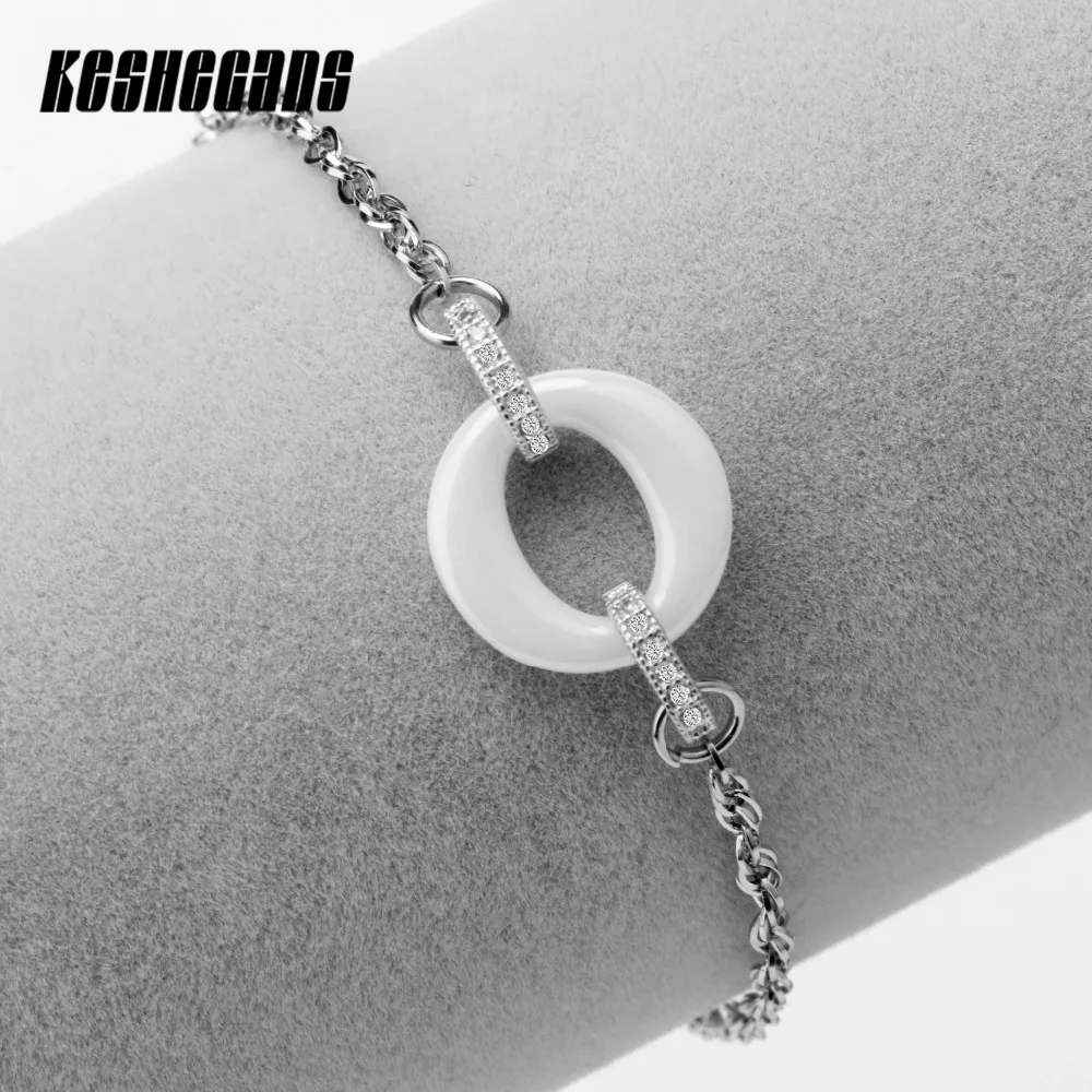 Белый керамический круглый браслет с сияющими кристаллами Элегантные украшения