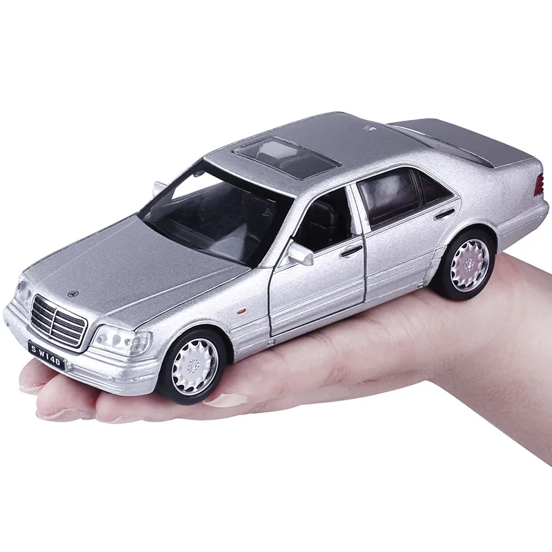 Модель автомобиля 1:32 S W140 со звуком и подсветкой из сплава|Наземный транспорт| |