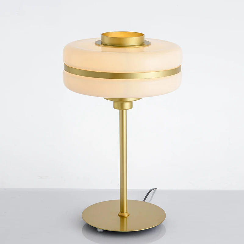 Современная стеклянная лампа с белым шариком скандинавский минимализм