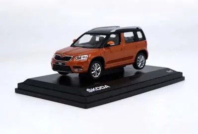 1:43 SKODA Yeti City Edition литая под давлением модель автомобиля Коллекция Металл для детей Подарки оригинальная коробка - Цвет: Оранжевый