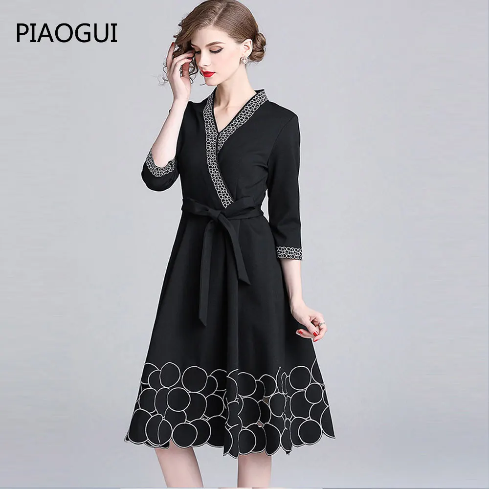 2019 New Black Runway A-line Work Wear Office Dress Womens Ladies Elegant V-neck Embroidery Embroidered Round Belt Dresses | Женская