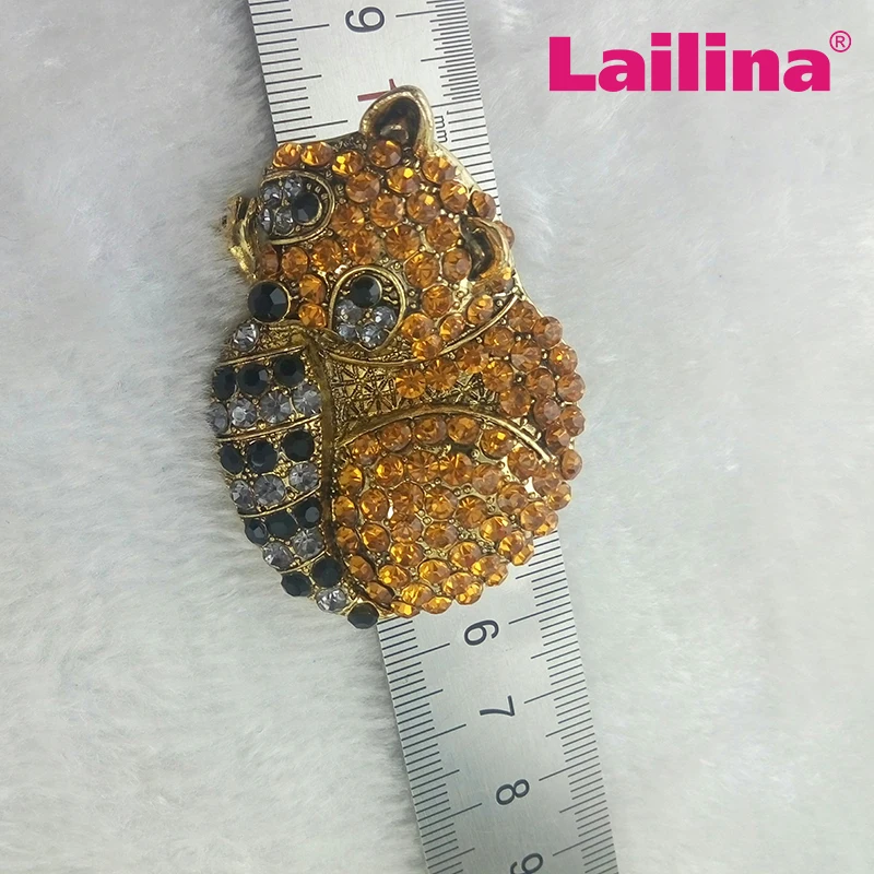 

Wholesale free shipping cut sleppy baby fox shape rhinestone brooches pin, animal broach jewelry decoration
