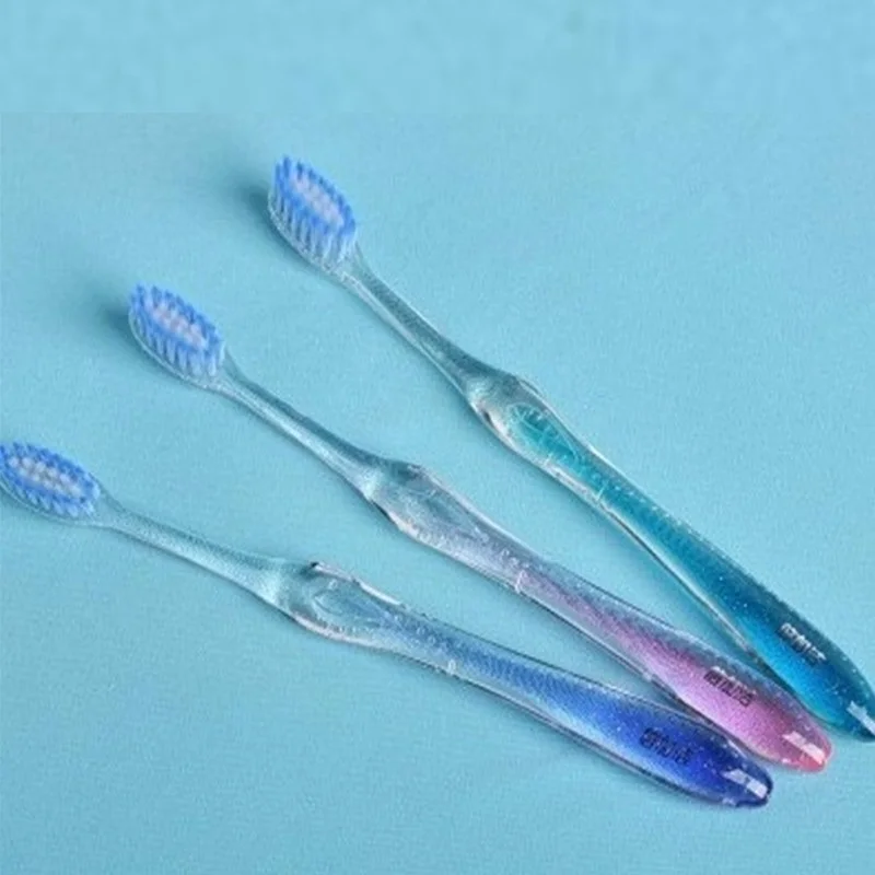 Специальная хорошая зубная щетка при воспалении для глубокой чистки зубов из