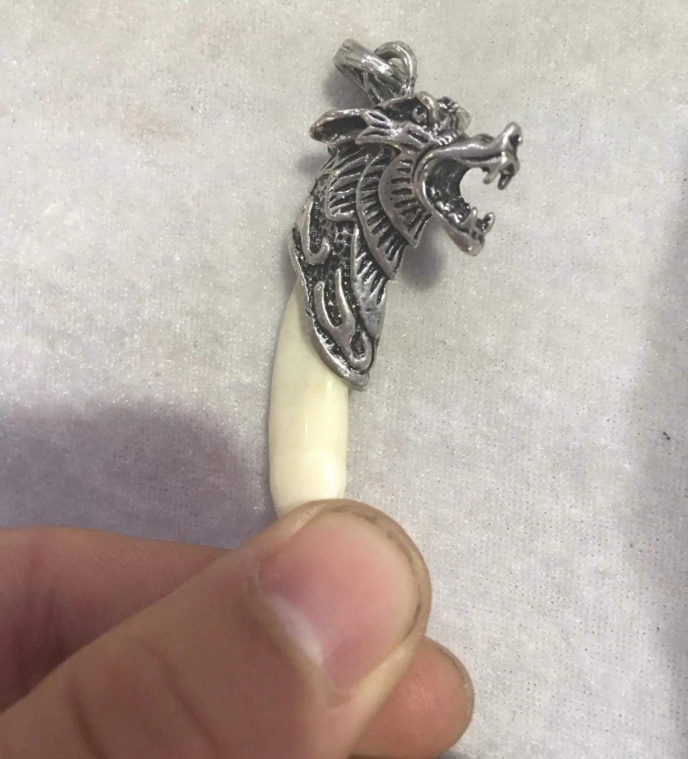 Бесплатная доставка китайский античный кабан зуб дикий свинья серебряный дракон