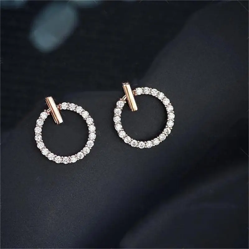 

Super Flash Silver Plated Crystal Stud Earrings Exquisite Temperament Wild Rhinestone Earrings Jewelry For Women Gift