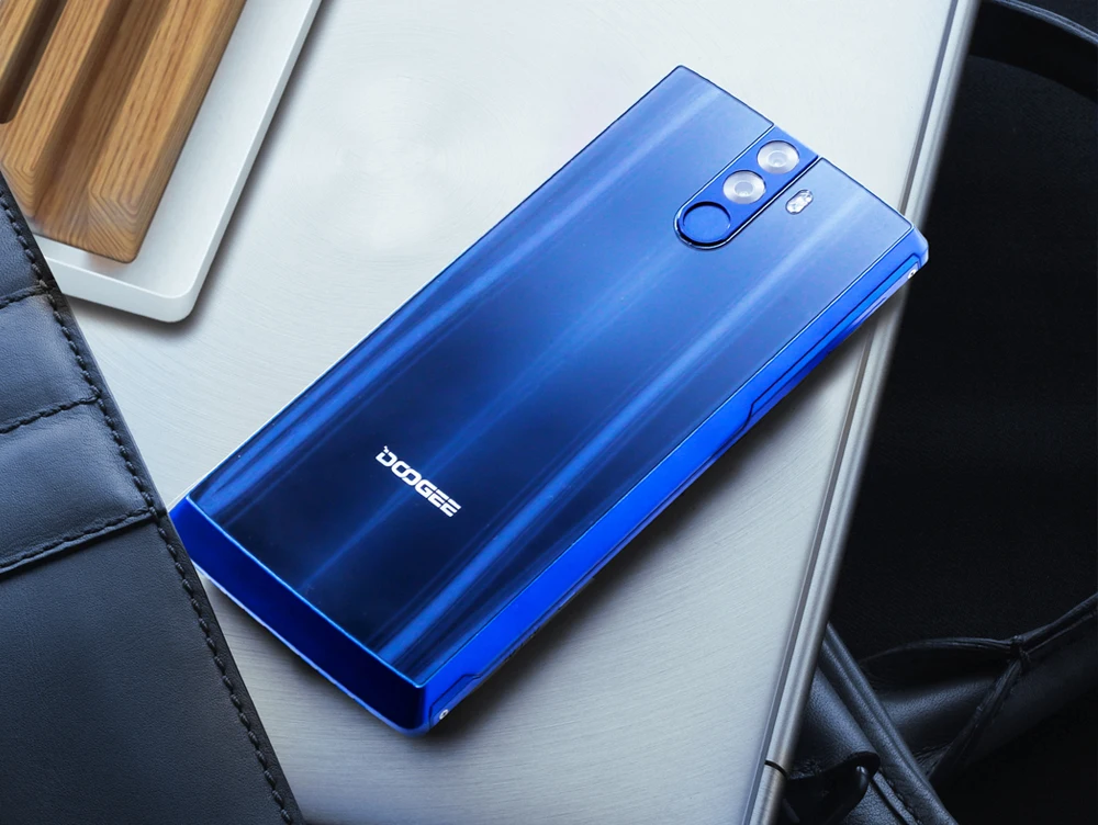 DOOGEE BL12000 6,0 ''12000 mAh большой Батарея смартфон Octa Core 4 GB Оперативная память 32 ГБ Встроенная память Quad Камера 16.0MP Android 7,1 OTG Мобильный телефон
