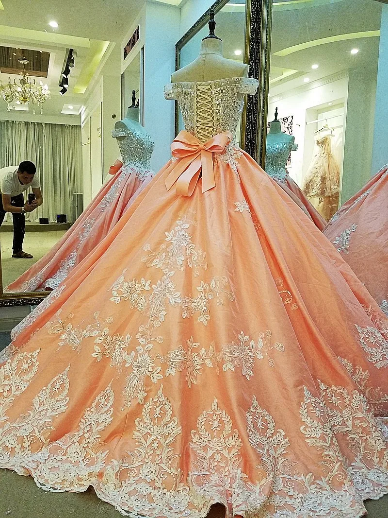 Новинка 2017 года Свадебные платья с кружевной аппликацией из бисера в арабском