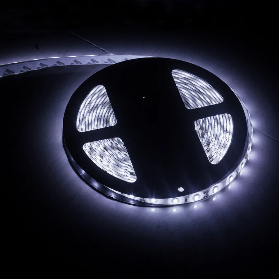 Светодиодная лента Tira 5730 SMD 12 в пост. Тока водонепроницаемая IP65 белый теплый 5 м 60