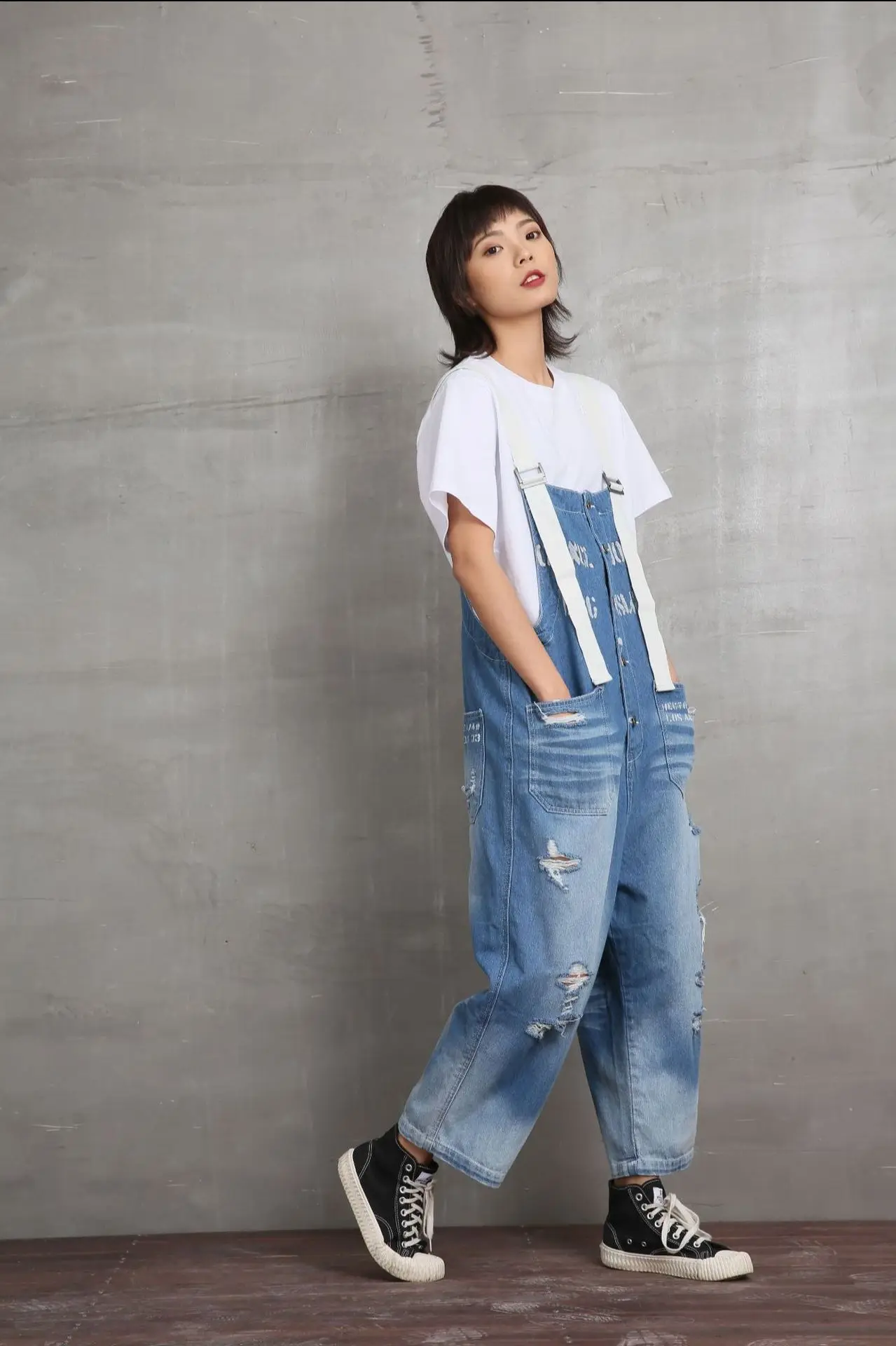 Fashion Vintage Letter Blue Bib Pants Woman Summer 2019 New Japanese Style Large Size Make Old Casual Jeans XL-01 | Женская одежда