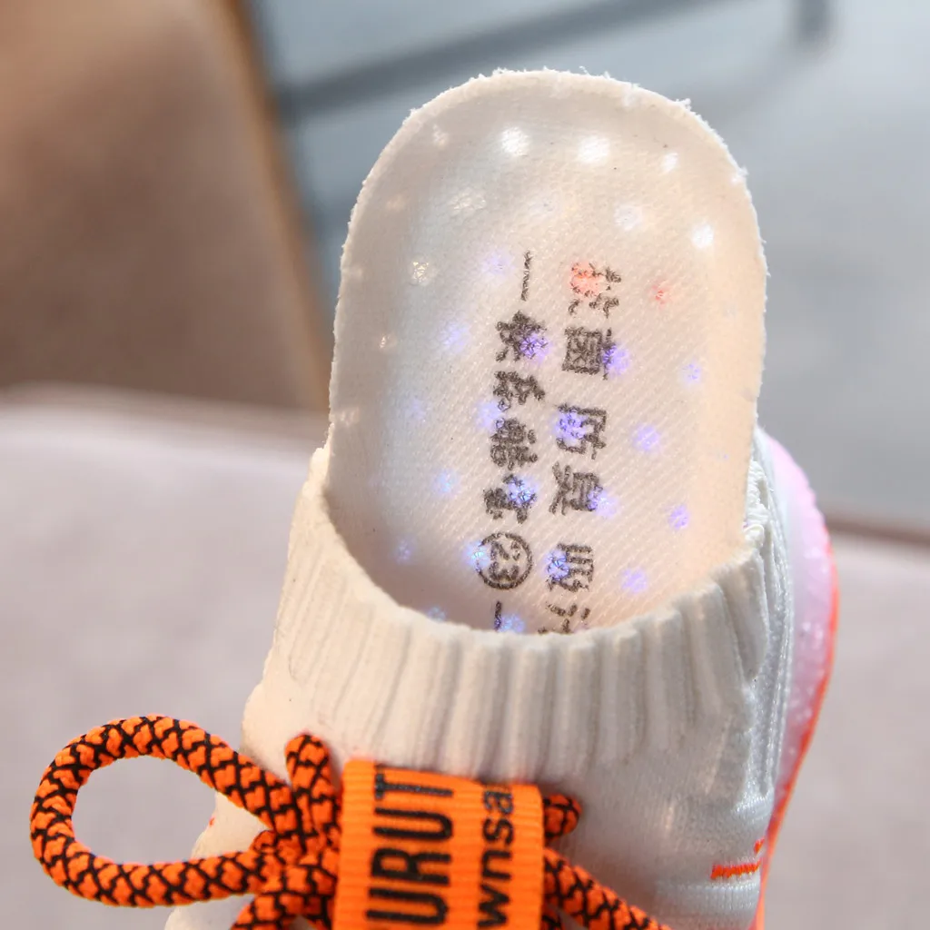 Спортивные кроссовки с подсветкой для маленьких мальчиков и девочек модные |