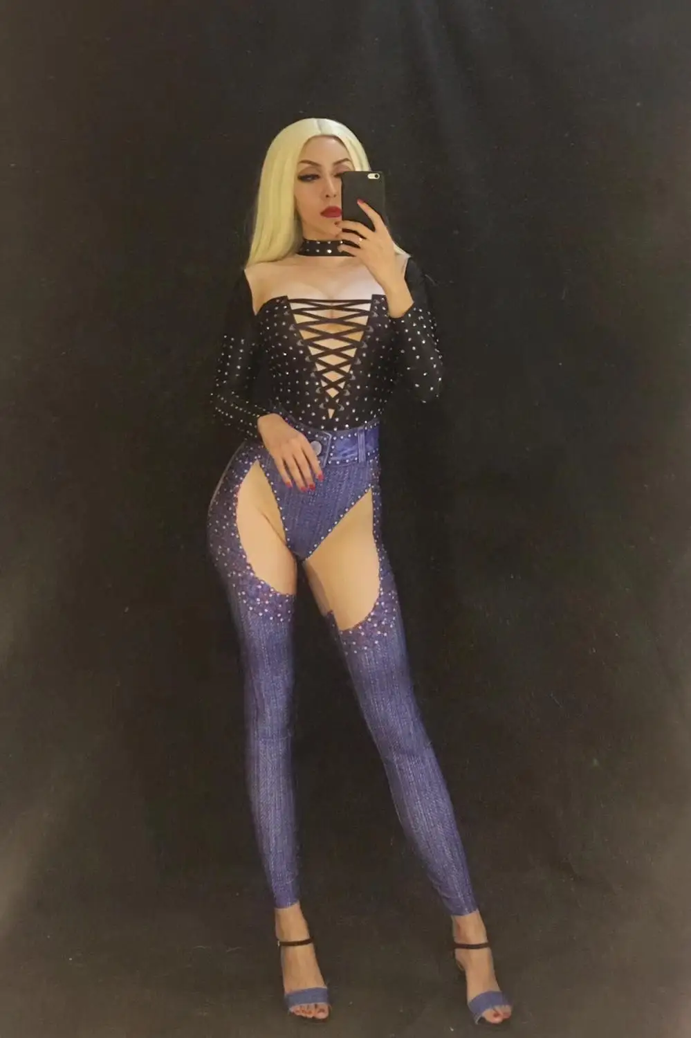 Черный облегающий джинсовый комбинезон с длинным рукавом и камнями пикантная