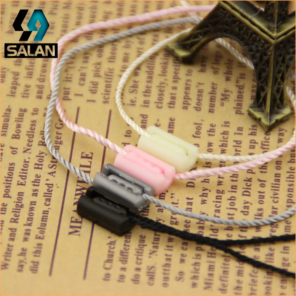 

Spot clothing hanging tablets customized multi - color intermediate deduction high - quality clothing trademark linked rope