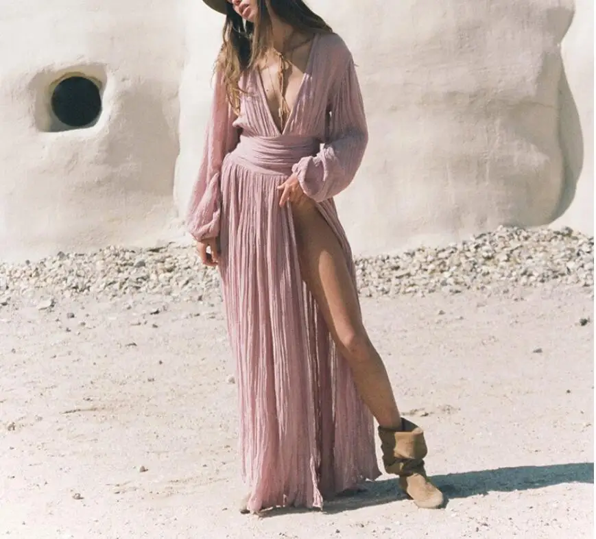 Женское платье с длинным рукавом BOHO хлопковое глубоким треугольным вырезом и