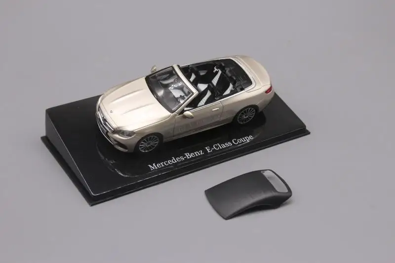Золотой Я весы 1:43 MB E-CLASS A238 купе сплав модель машинки, Diecast металлические игрушки подарок на день рождения для детей, носки для мальчиков и другие - Цвет: Золотой