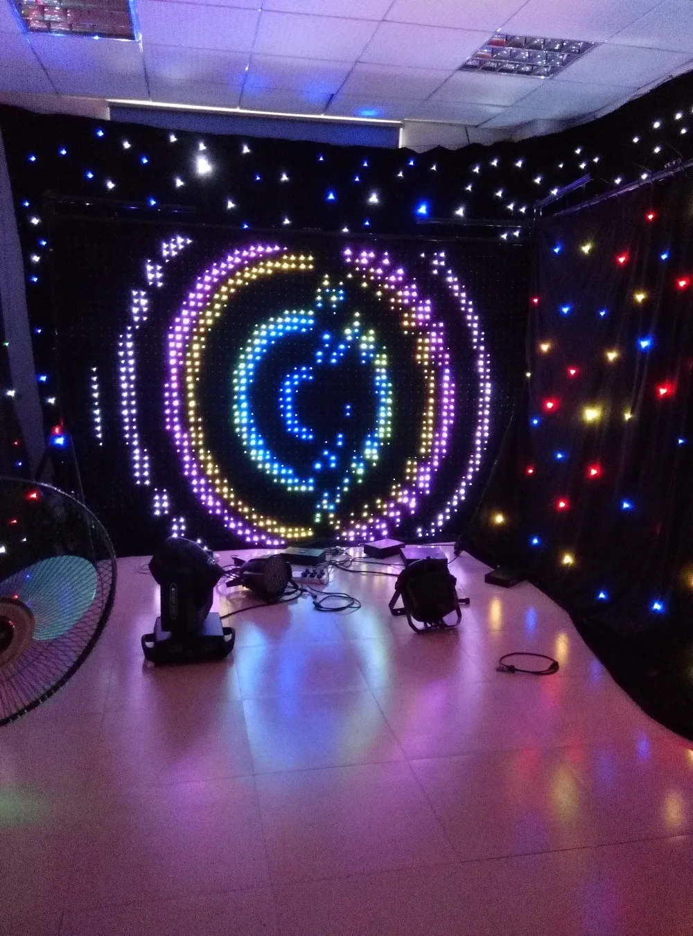 Технология цифрового проецирования 3д принтер. Проекция на сцене. Dlp 3д принтер схема. Проекторы 3д мэппинг. Светодиодная фотозона.