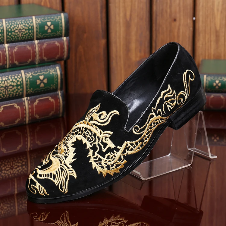 Туфли ручной работы с круглым носком модные лоферы вышивкой без застежки плоская